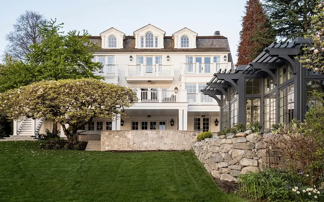 Laurelhurst Traditional